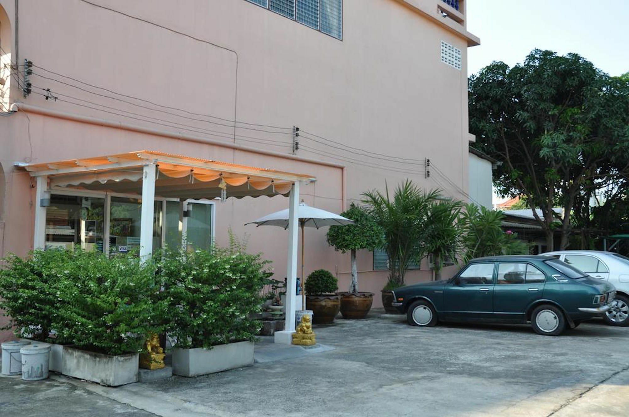 Vareevara Apartment Bangkok Kültér fotó